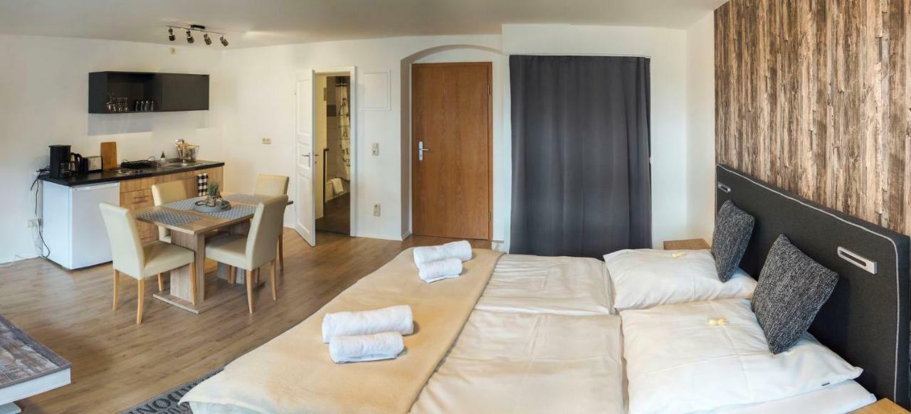 Pension Wielsch Görlitz Esterno foto